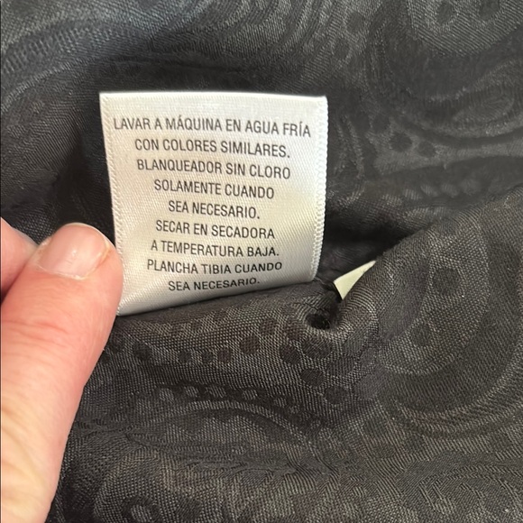 Tasso Elba black paisley dress/casual shirt. Men L. Excellent condition. Sharp! - Picture 8 of 9